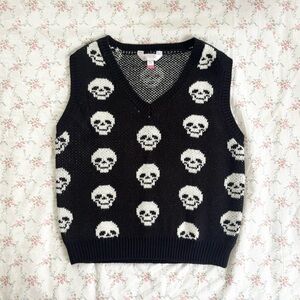 No Boundaries skull pattern knit vest